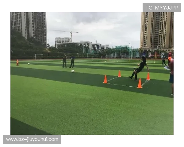 围绕坪山足球特色中学打造区域青少年校园足球发展新模式示范建设 围绕坪山足球特色中学打造区域青少年校园足球发展新模式示范建设